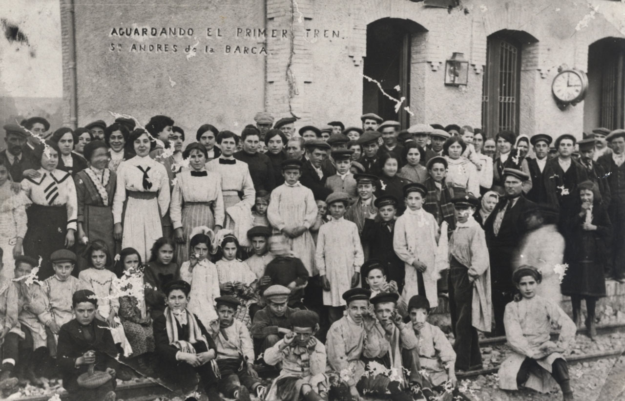 Esperant el tren a Sant Andreu de la Barca