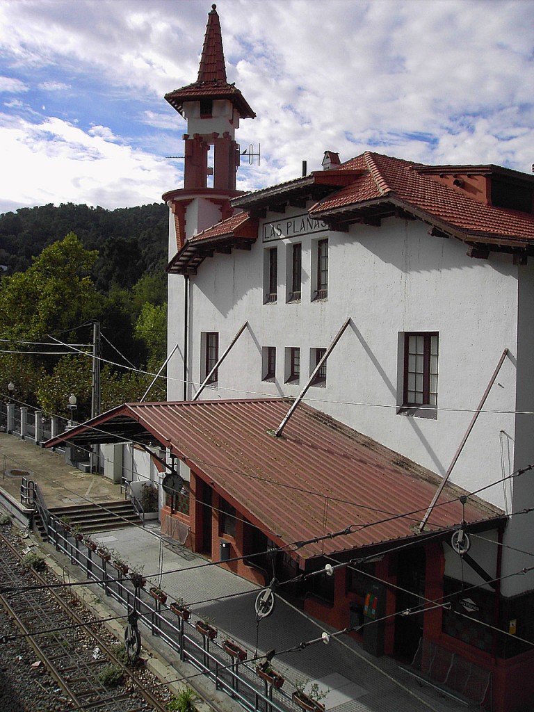 Visita a l'estació de Les Planes i Vallvidrera Superior.