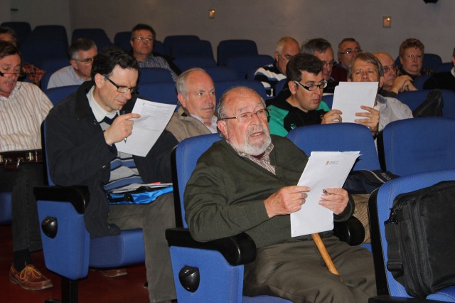 A l'Assemblea Extraordinària es va debatre amb força participació la modificació d'Estatuts que la Junta presentava, que finalment va ser aprovada.