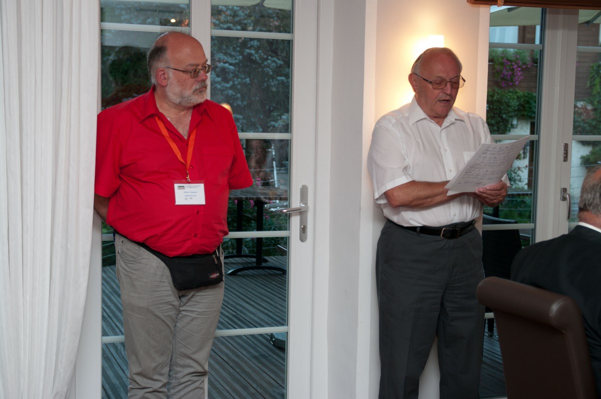 Els Srs. Peter Briegel i Olivier Ammann en el discurs de cloenda del Congrés.