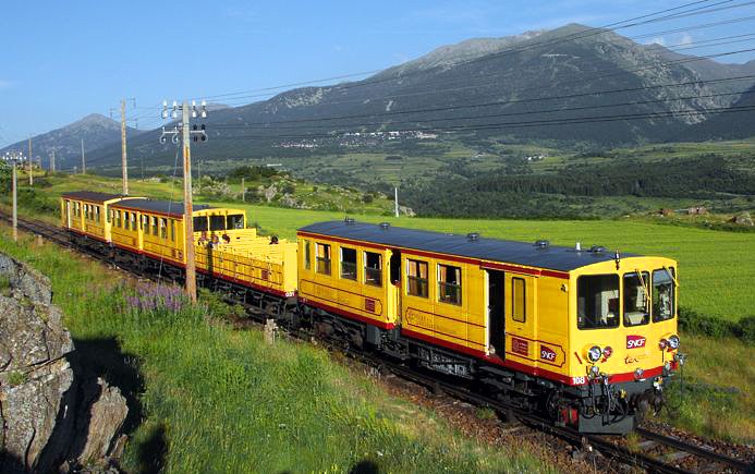 train-jaune[1]