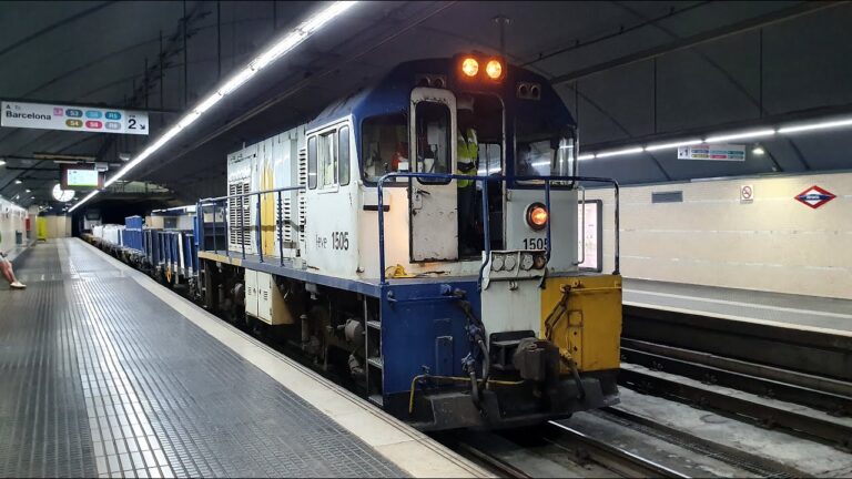 Vídeo: Circulació especial de locomotores de Feve a Barcelona
