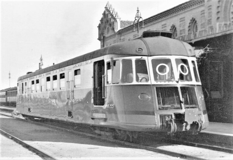 590-308 estacionado en Toledo en los años 30_JAMM