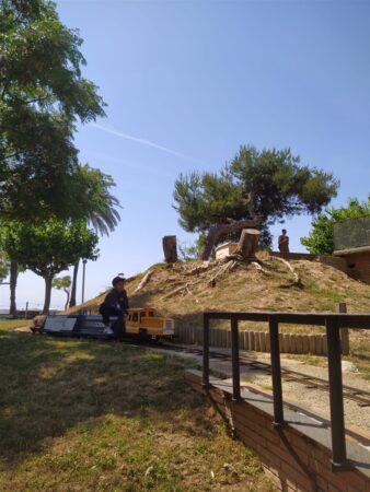 449d9b07-6fd4-40df-bc18-f1e5e1e90144