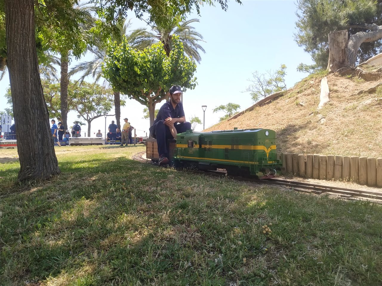 4efaf16a-98d2-4f57-8692-402066925e18